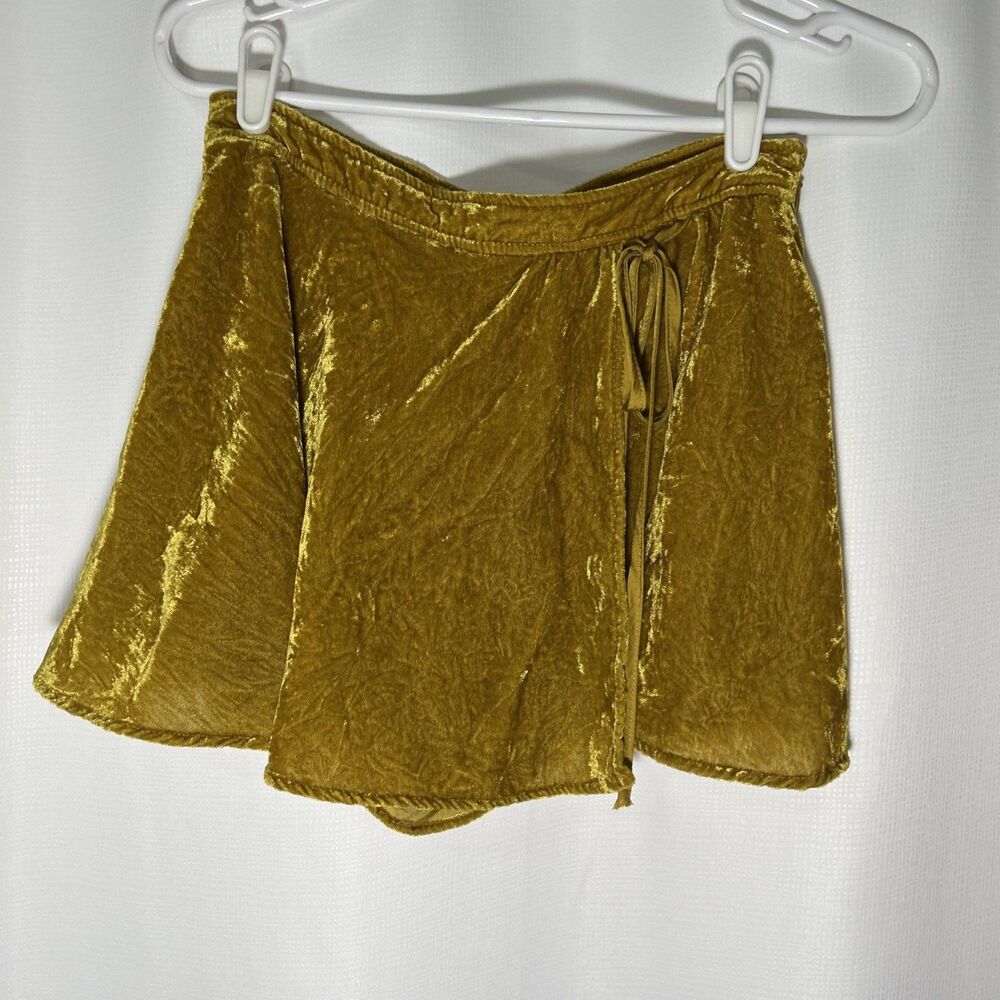 Free People dance the night away gold yellow velour velvet skort women’s 2